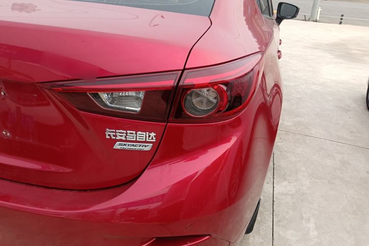 Used Mazda Mazda 3 Axela 2019 Cloud-Controlled Version Sedan 1.5L Automatic Luxury Trim China V Standard