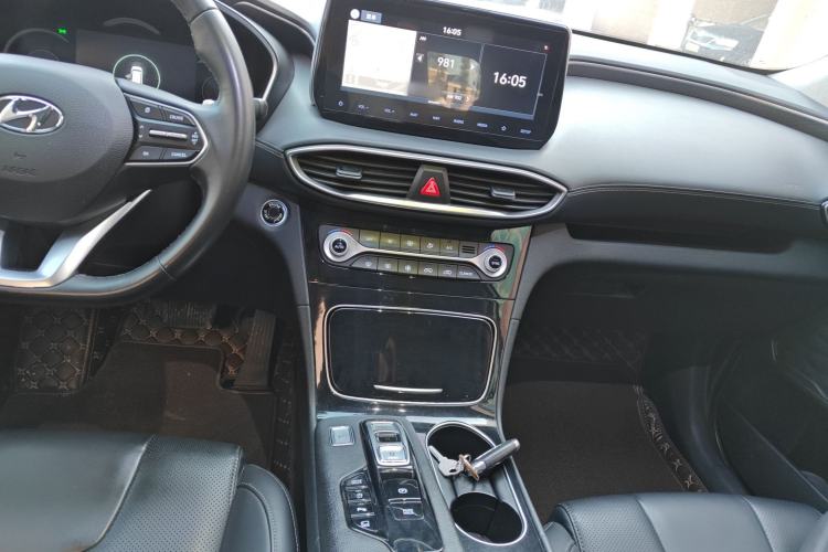 Used Hyundai Santa Fe 2020 380 TGDi Automatic Two-Wheel Drive GLS Luxury Edition
