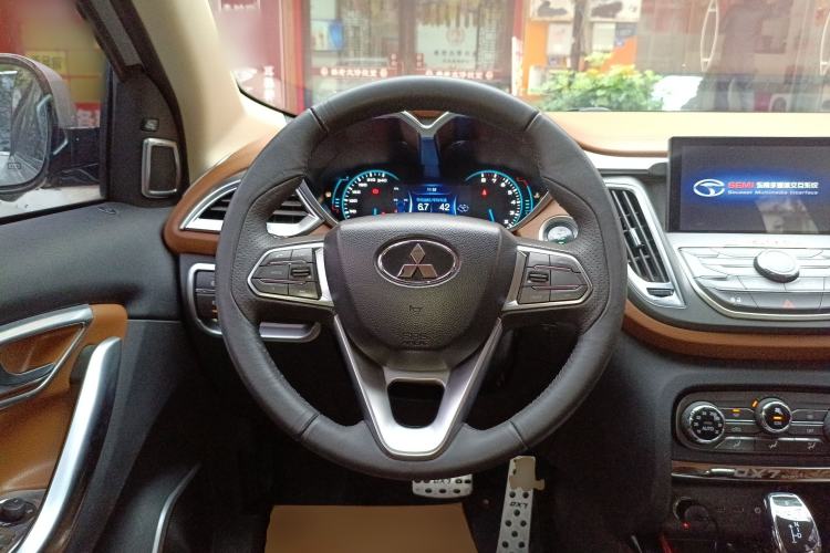 Used Soueast DX7 2015 1.5T Automatic Prestige Model