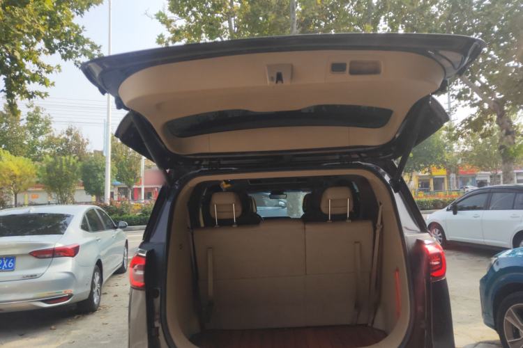 Used Buick GL8 2020 ES Land Cruiser 653T Luxury Model