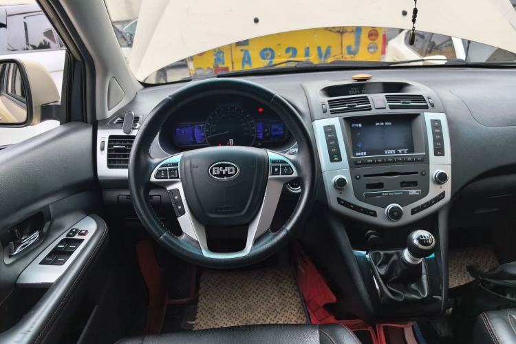 Used BYD S6 2014 1.5TI Manual Luxury 7-Seater