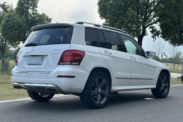 Used Mercedes-Benz GLK-Class 2013 GLK 300 4MATIC Dynamic Sunroof Model
