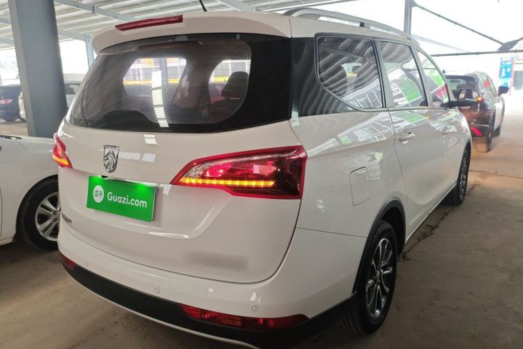 Used Baojun 730 2019 1.5L Manual Fashion Model 7-seater China VI
