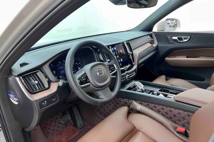 Used Volvo XC60 2022 B5 4x4 Smart Luxury Edition