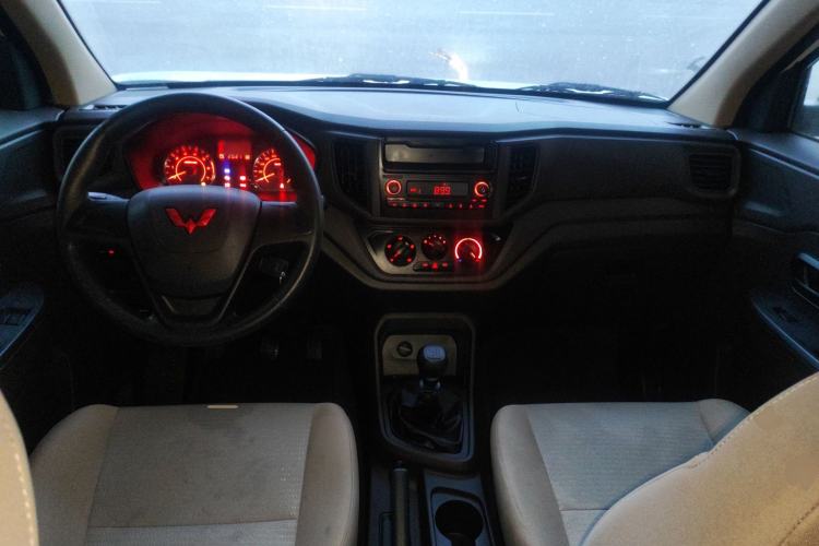 Used Wuling Hongguang V 2022 1.5L Jingqu Edition Electric-Assist LAR
