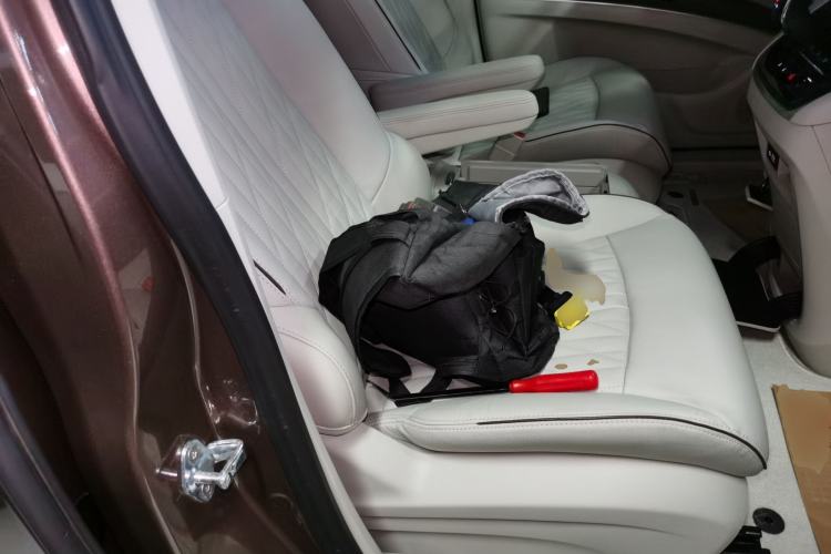 Used Buick GL8 2022 Land Business Class 652T Luxury Model
