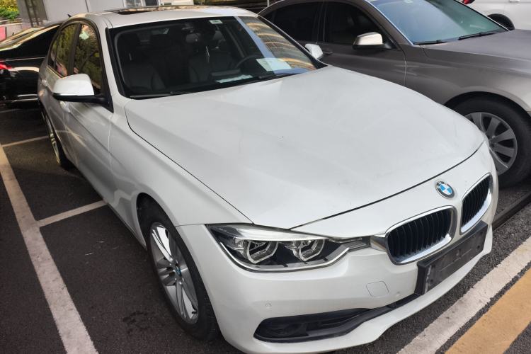 Used BMW 3 Series 2016 320i Fashion Model
