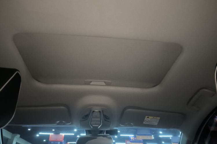 Used Wuling Jiachen 2022 1.5T CVT Deluxe Flagship Edition
