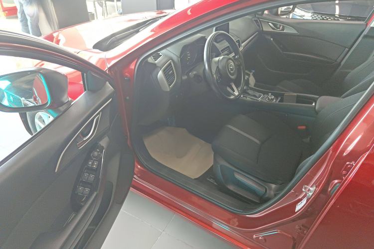 Used Mazda Mazda 3 Axela 2017 Sedan 1.5L Automatic Luxury Model Emission Standard China V
