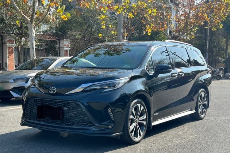 Used Toyota Granvia 2023 2.5L Hybrid Flagship VIP Edition
