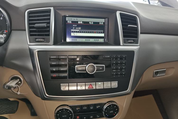 Used Mercedes-Benz M-Class 2014 ML 320 4MATIC