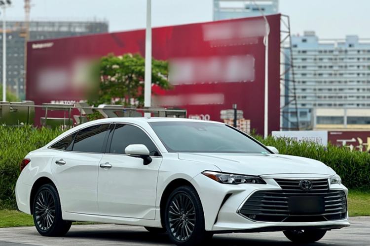Used Toyota Avalon 2019 2.0L XLE Premium Edition China VI

