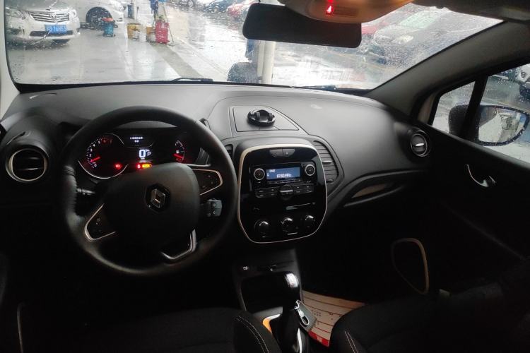 Used Renault Captur 2018 TCe190 Urban Style Edition
