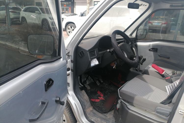 Used Wuling Zhiguang 2023 1.5L Practical Version 5/7 Seats