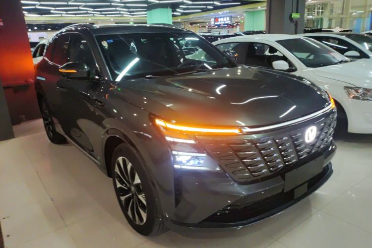 Used Changan CS75 PLUS 2025 4th Generation UItra 2.0T New Blue Whale – Smart & Powerful Version
