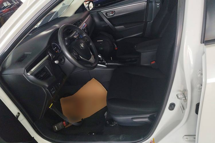 Used Toyota Levin 2017 Revised Dual-Engine 1.8H GS E-CVT Elite Sunroof Version China V Standard
