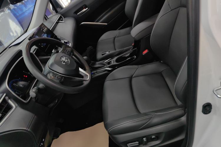 Used Toyota FRONTLANDER 2023 2.0L CVT Luxury Edition
