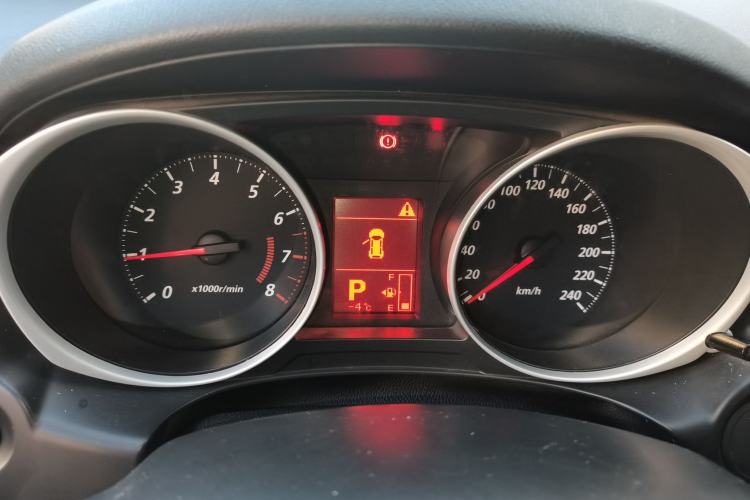 Used Mitsubishi ASX 2015 2.0L CVT Silk Road Commemorative Edition
