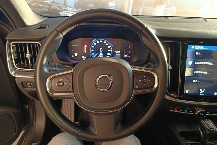 Used Volvo S60 2020 T4 Zhiyi Luxury Edition
