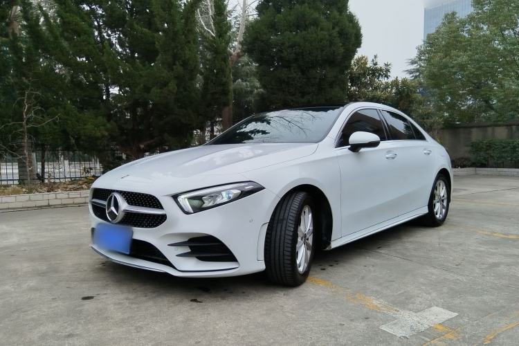 Used Mercedes-Benz A-Class 2021 A 200 L Sport Sedan Fashion Model
