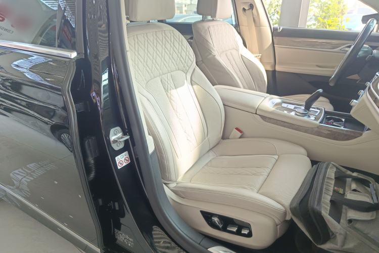 Used BMW 7 Series 2021 740Li Leading Edition Luxury Package
