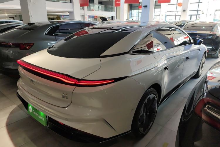 Used  L7 2022 Dynamic Model
