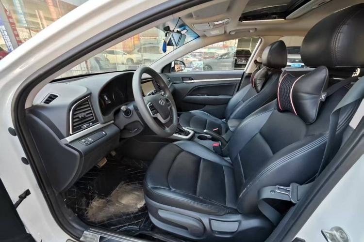 Used Hyundai Elantra 2016 1.6L Automatic ZhiXuan – Elite Version