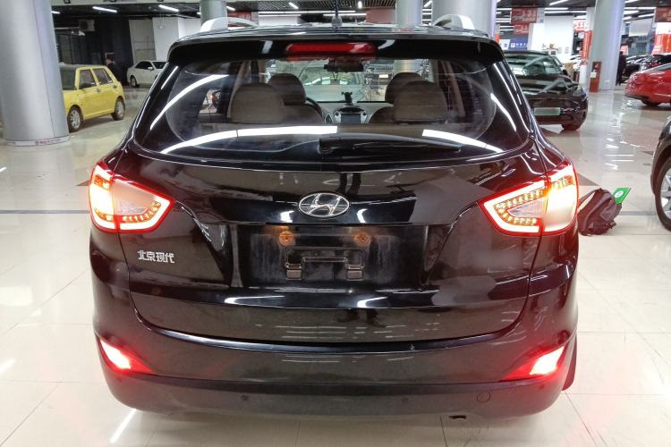 Used Hyundai ix35 2013 2.0L Automatic Two-Wheel Drive Smart GLS China IV Standard