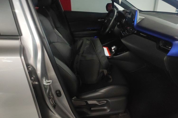 Used Toyota IZOA 2020 2.0L Yichi Version