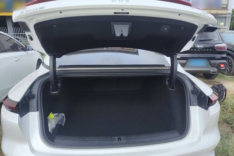 Used  L7 2022 Dynamic Model
