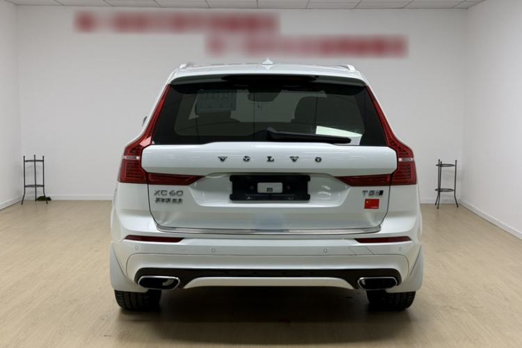 Used Volvo XC60 2018 T5 4x4 Smart & Sporty Edition
