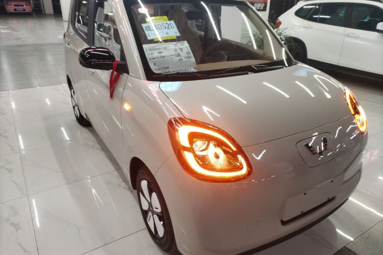 Used Wuling Hongguang MINIEV 2025 Four-Door Version Advanced Edition
