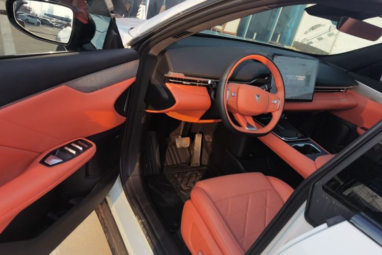 Used  S05 2024 510 Plus Pure Electric Version
