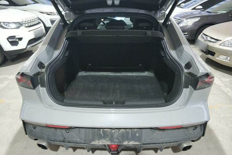 Used Changan UNI-V 2022 1.5T Prestige Version