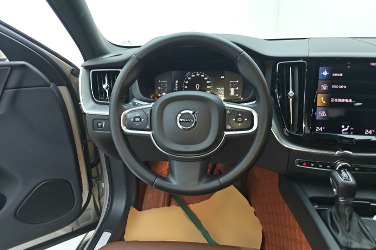 Used Volvo XC60 2021 T5 4x4 Smart Luxury Edition
