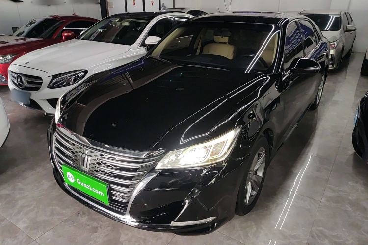 Used Toyota Crown 2015 2.0T Fashion Edition
