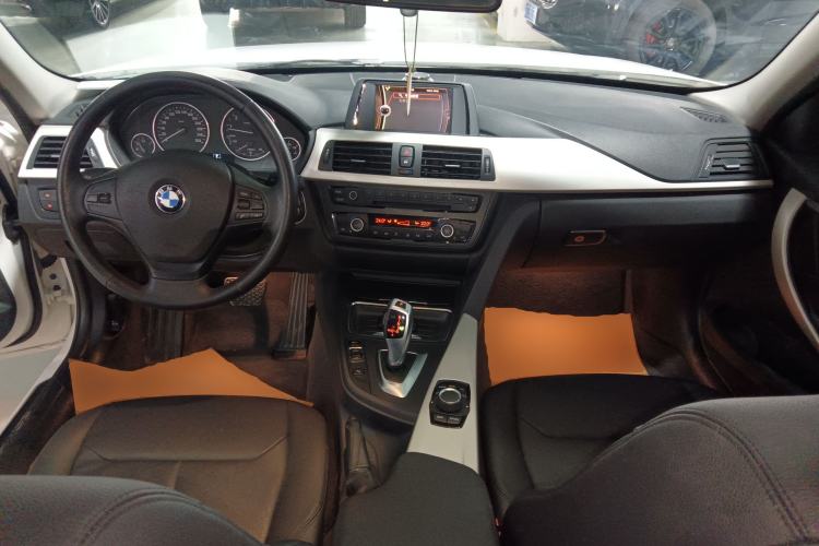 Used BMW 3 Series 2014 320Li Fashion Model
