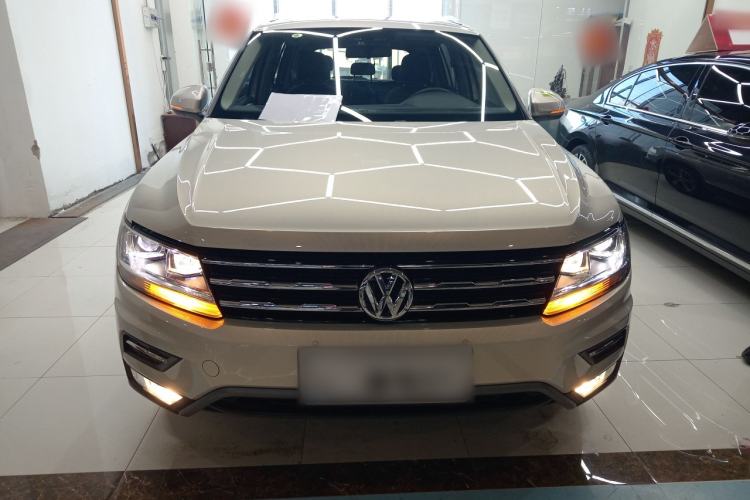 Used Volkswagen Tiguan L 2019 280TSI Automatic Two-Wheel Drive Panoramic Comfort Edition China VI Standard

