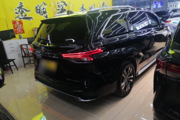 Used Toyota Granvia 2024 2.5L Hybrid Prestige PLUS Four-Wheel Drive Version
