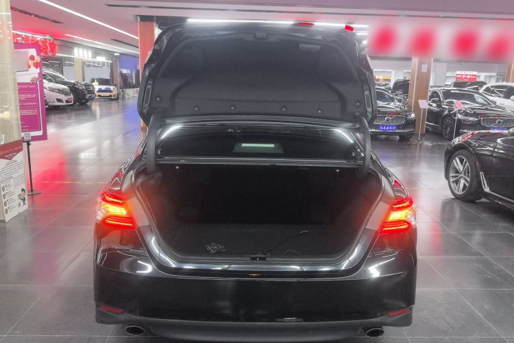 Used Toyota Camry 2018 2.0G Luxury Edition