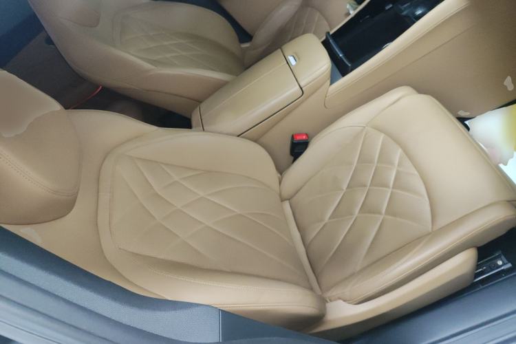 Used  R7 2024 Advanced Edition
