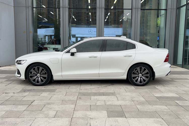 Used Volvo S60 New Energy 2022 T8 eDrive Hybrid All-Wheel Drive Smart Luxury Edition