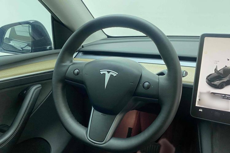 Used Tesla Model Y 2022 Rear-Wheel-Drive Version
