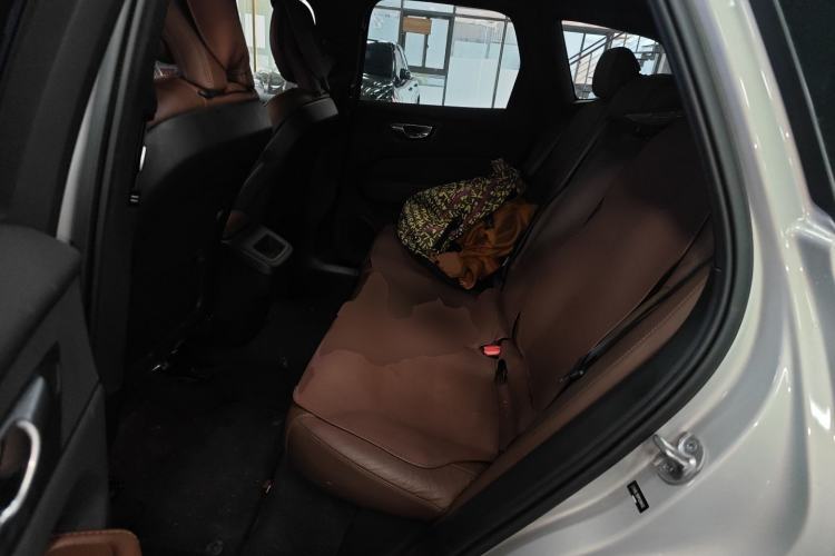 Used Volvo XC60 2023 B5 4x4 Smart Luxury Edition
