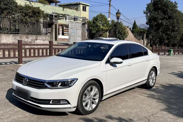 Used Volkswagen Magotan 2018 Facelift 330TSI DSG Luxury Model
