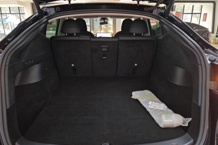 Used Tesla Model Y 2021 Long-Range All-Wheel-Drive Version 3D7