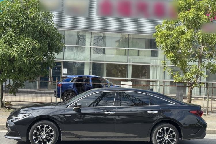 Used Toyota Avalon 2022 Dual-Engine 2.5L Luxury Edition
