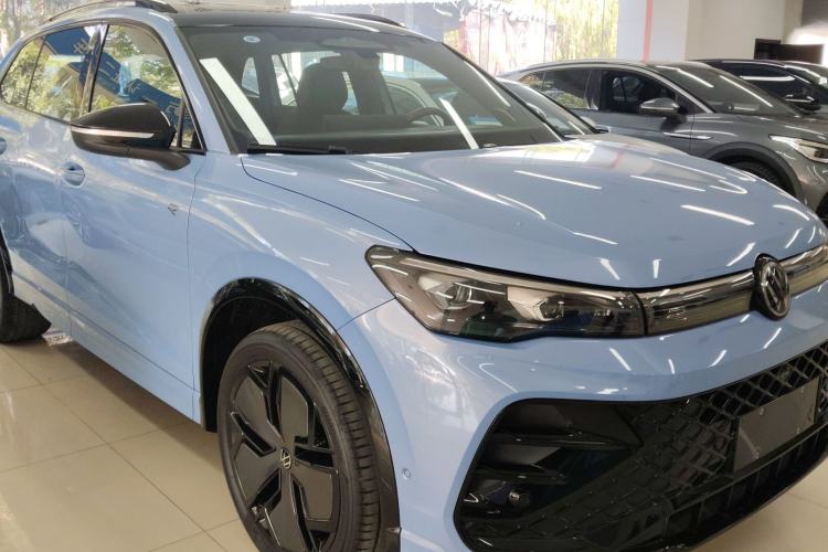 Used Volkswagen Tiguan L 2024 PRO 380TSI Four-Wheel Drive R-Line Prestige Edition
