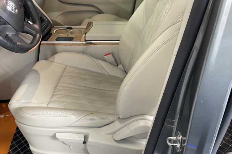 Used Buick GL8 2018 ES 28T Comfort Model China VI Standard
