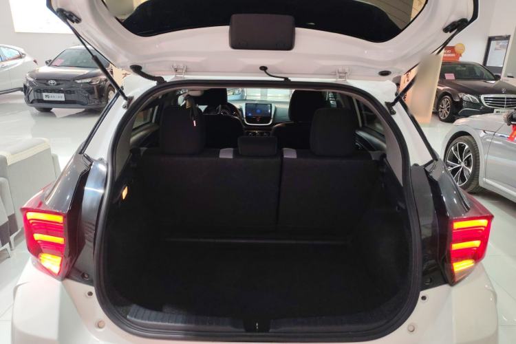 Used Toyota YARiS L 2021 X-Trail 1.5L CVT Leading Edition
